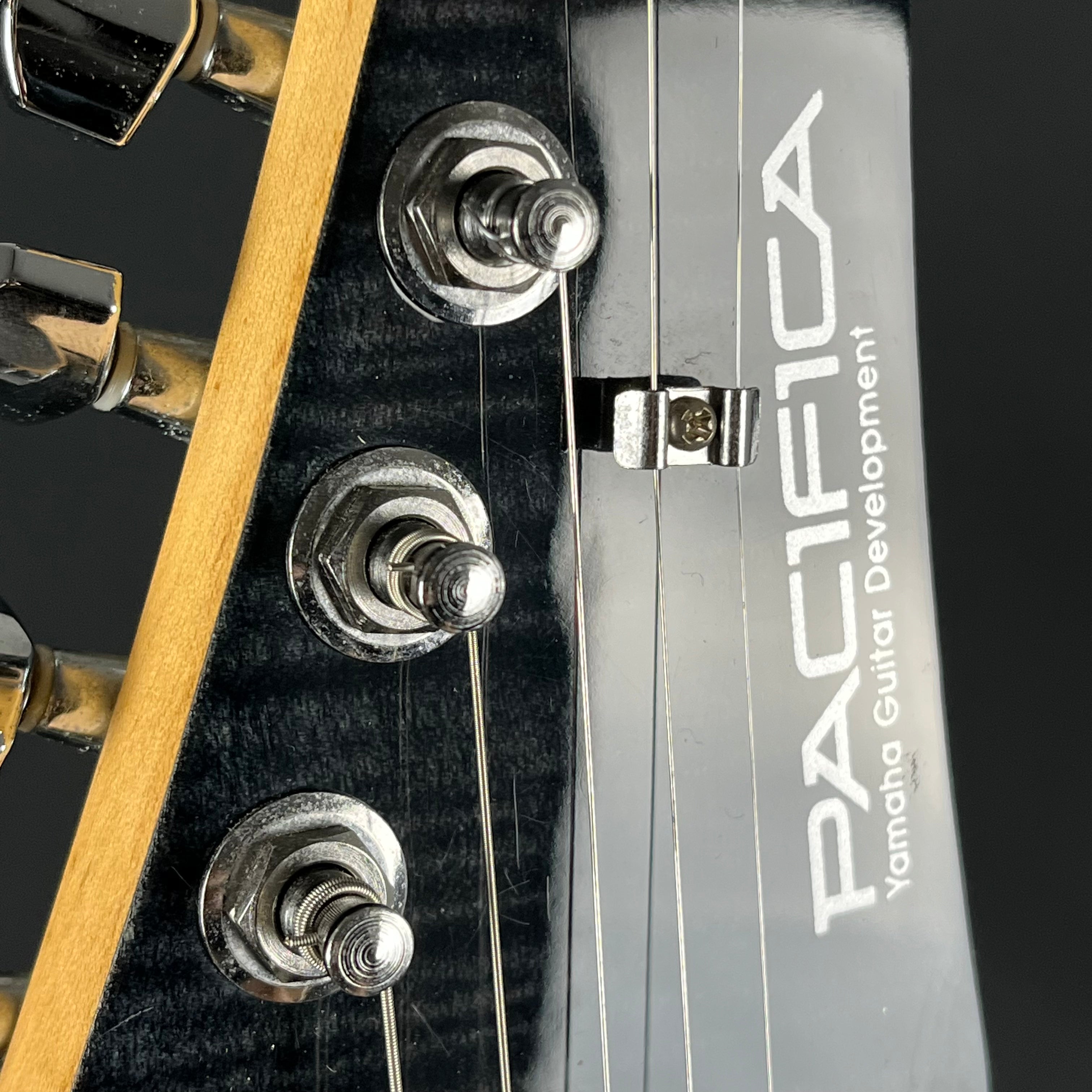 YAMAHA PAC212VFM