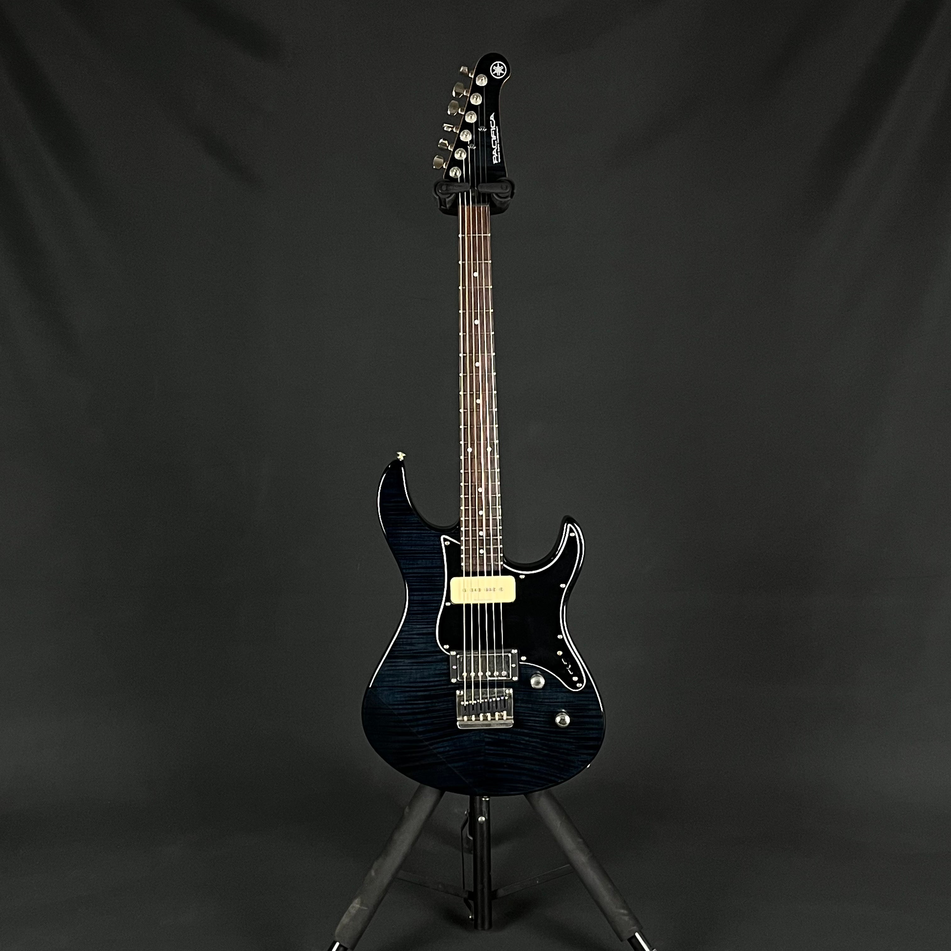 YAMAHA PAC611HFM