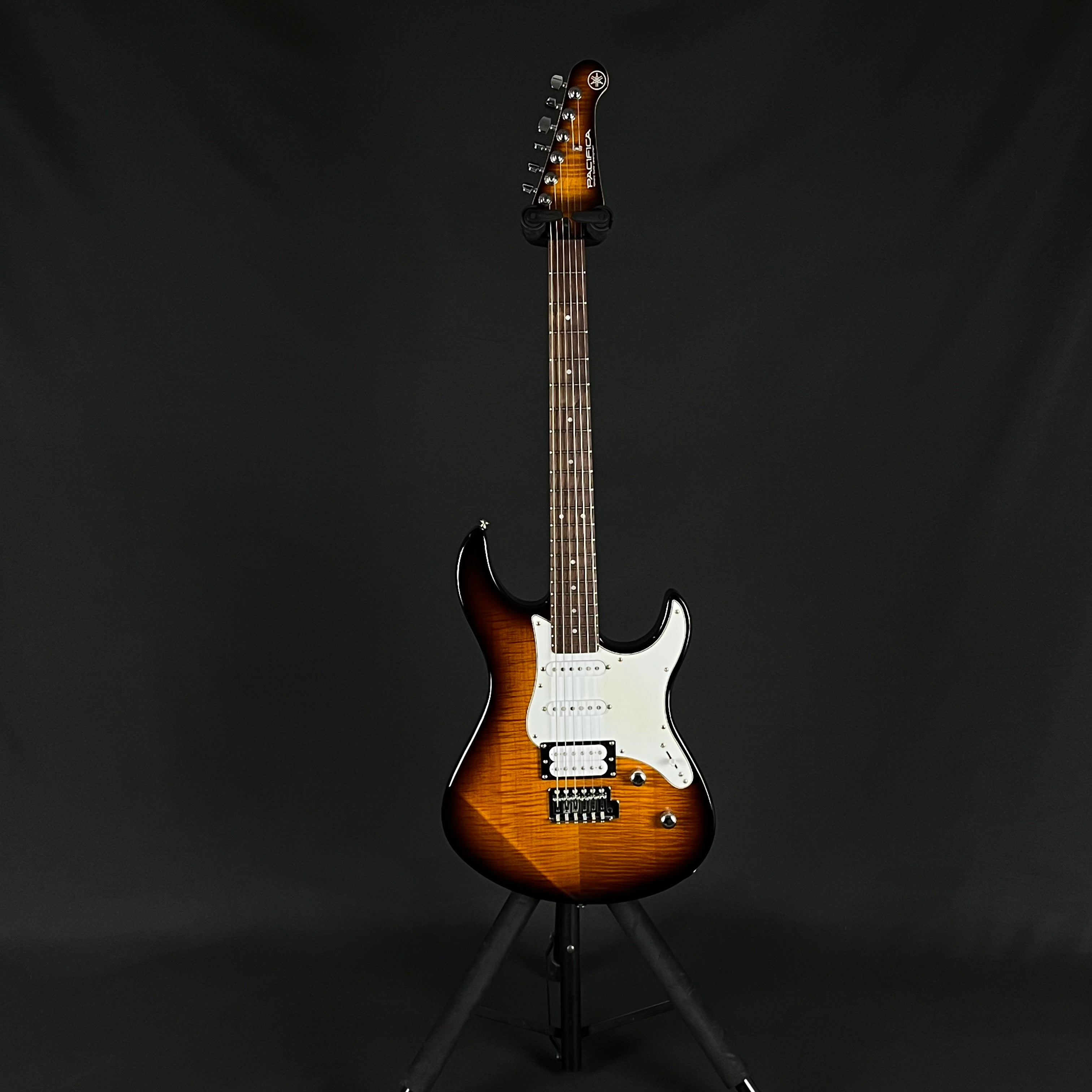 YAMAHA PAC212VFM