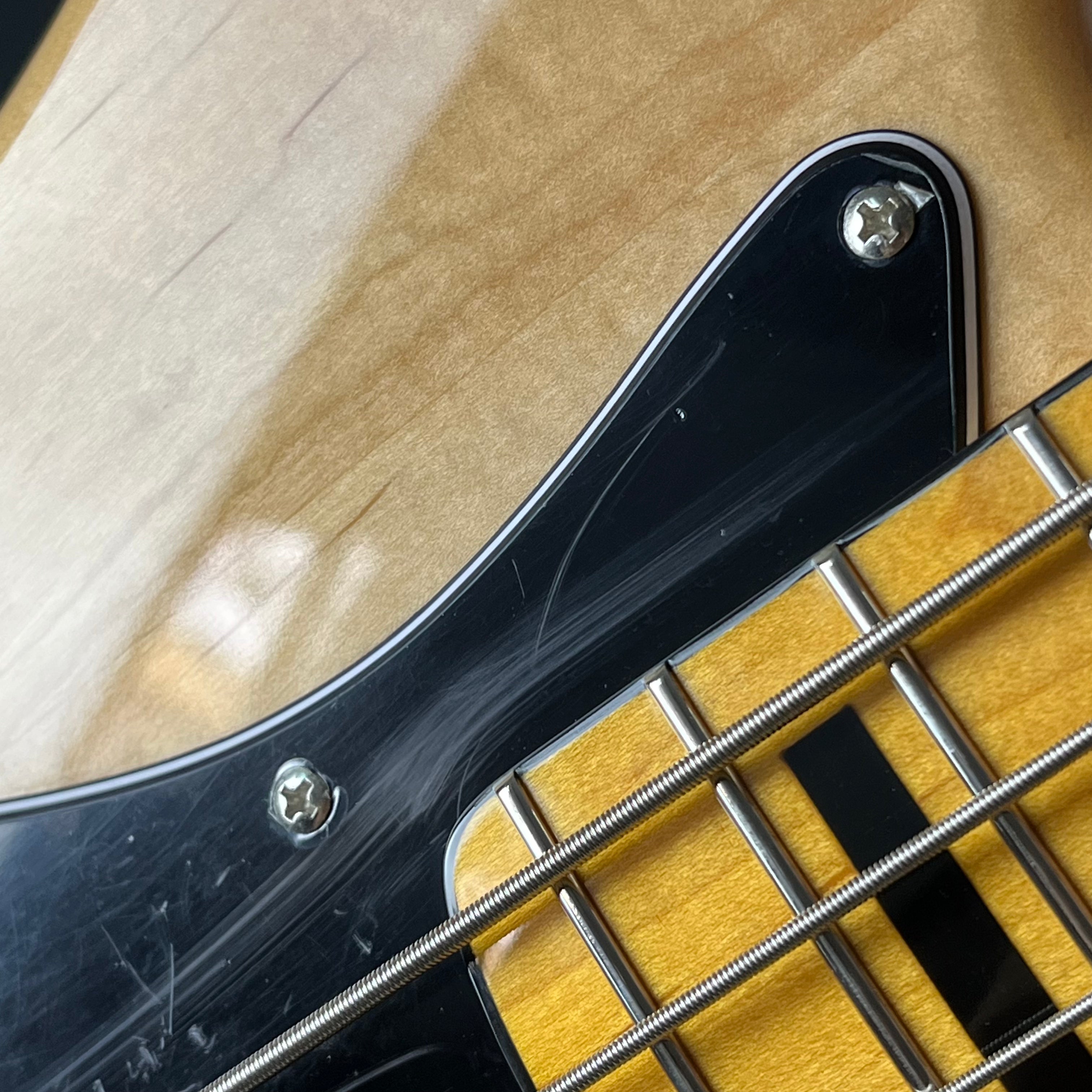 Squier Classic Vibe 70s Jazz Bass
