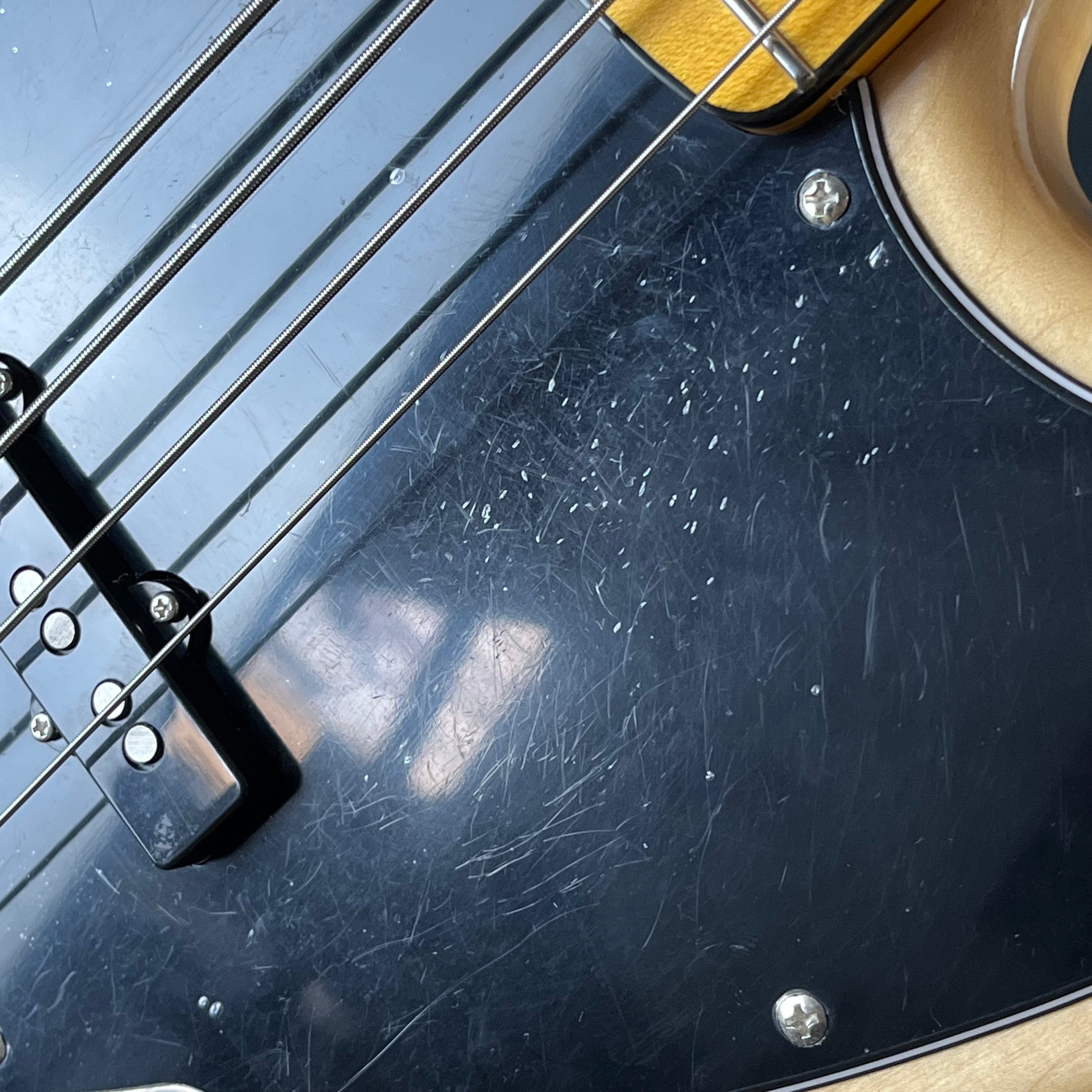 Squier Classic Vibe 70s Jazz Bass